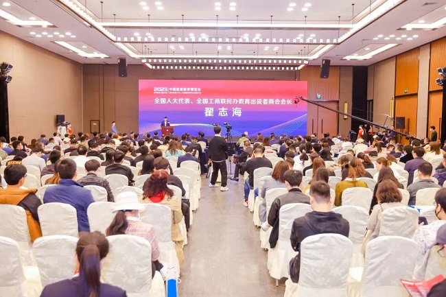 開展第一天！CCE素博會(huì)盛裝啟幕，萬人齊聚南京國展中心